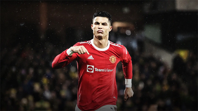 Ronaldo chỉ xếp thứ 9 trong danh sách 50 cầu thủ xuất sắc nhất lịch sử Manchester United - 1